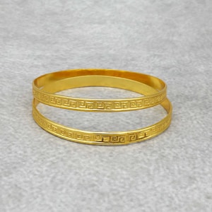 Gold Stacking Bangles, Gold Bracelets, Gold Jewelry for Her, 14K Gold Bangle Set, Gold Bangles Bracelets, Classy Gold Bridesmaid Jewelry