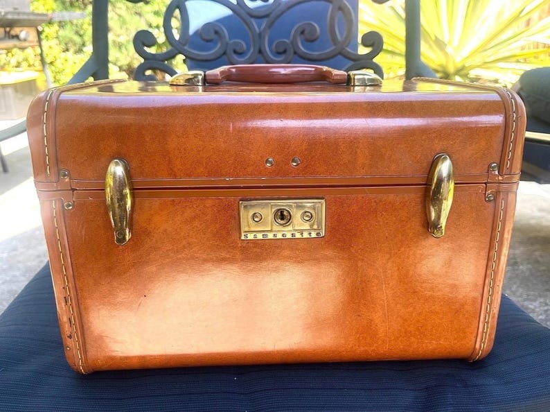 VALISE TRAIN ROND VOYAGEUR VINTAGE SAMSONITE Streamlite 9220 VALISE TRAIN ROND VOYAGEUR VINTAGE SAMSONITE Streamlite 9220
