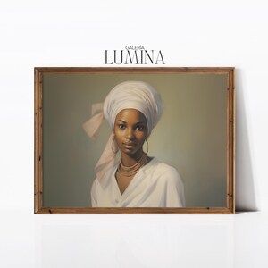 Peut inclure: Une peinture encadrée d'une femme à la peau foncée portant un turban blanc et une chemise blanche. L'arrière-plan est de couleur vert clair. La peinture est intitulée "Galeria Lumina".