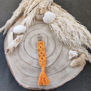 Macrame keychain