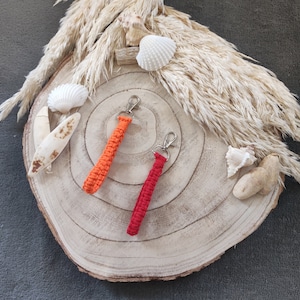 Macrame keychain