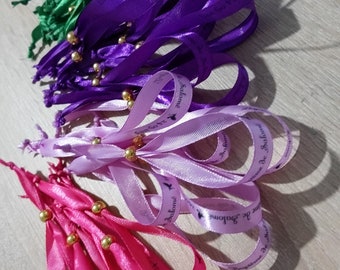 Lot de Bracelets satins personnalisés avec perle coulissante. Mariage, EVJF, Baptême, Communion, Anniversaire et tout autre événement.