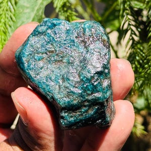 Raw Blue Apetite Crystal : Dark Apatite stone raw reike gemstone for chakra healing feng shie decor