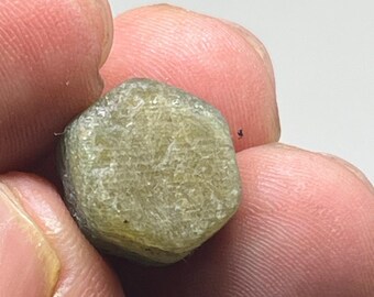 Natural Green Sapphire Raw Rare Golden Sheen Sapphire Raw Green Sapphire Specimen Raw Sapphire Healing Crystal For collection