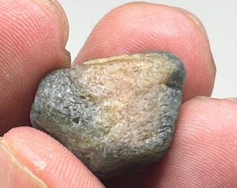 Natural Green Sapphire Raw Rare Golden Sheen Sapphire Raw Green Sapphire Specimen Raw Sapphire Healing Crystal For collection