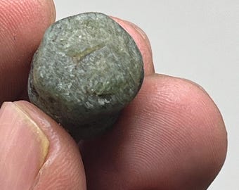 Natural Green Sapphire Raw Rare Golden Sheen Sapphire Raw Green Sapphire Specimen Raw Sapphire Healing Crystal For collection