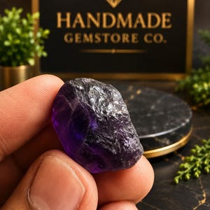 Amethist, Rwanda, facetgeslepen, zeer grote, natuurlijke, ruwe amethistkristal, geboortesteen van februari, edelsteen amethist voor verzameling, 35 karaat.