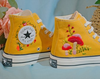 Zapatos bordados Converse personalizados Converse Chuck Taylor 1970s bordado floral Converse zapatos mejor regalo para ella