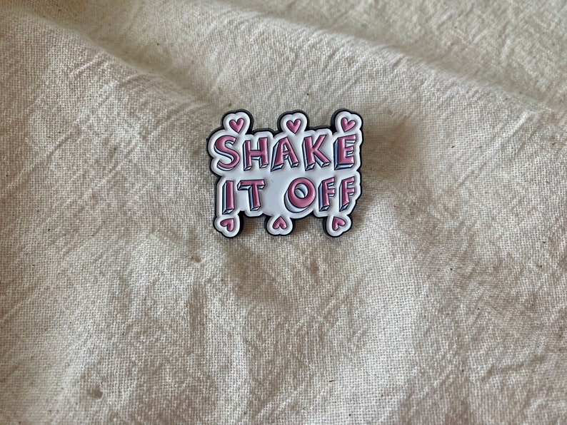 Taylor Swift Emaille Pins Taylor Swift Album Pins Swiftie Pins Broschen Shake it off