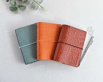 Croc Leather TN-planner: hervulbaar dagboek paspoortformaat, wekelijkse maandelijkse agenda reizigersnotitieboekje
