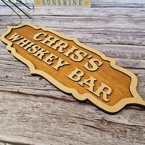 Enseigne de bar à whisky personnalisée : décoration western rustique