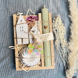 Geschenkset zum Geburtstag Raysin, Raysinhäuser Lichterhäuser Kerzen Skandi Deko Geschenkbox Freundin Häuschen Kerzenhalter personalisiert(Holz)