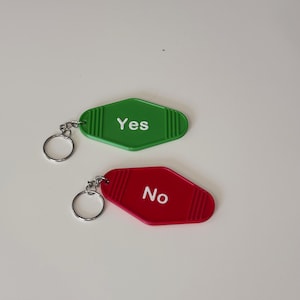 Retro Motel Keychain - Personalized 3D Printed Key Tag with UV Print Options - Custom Colors and Bulk Packs - 30+ Color Options imagen 15