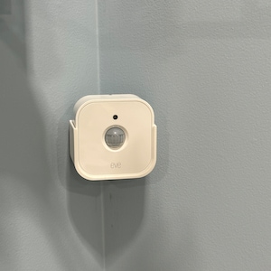 Eve Motion Sensor Mount Bracket - Indoor Outdoor Magnetic or Command Strip Install - Tilt or No Tilt Options - Secure HomeKit QR Code Access