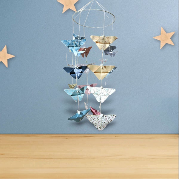 Cadeau naissance mobile origami papillons