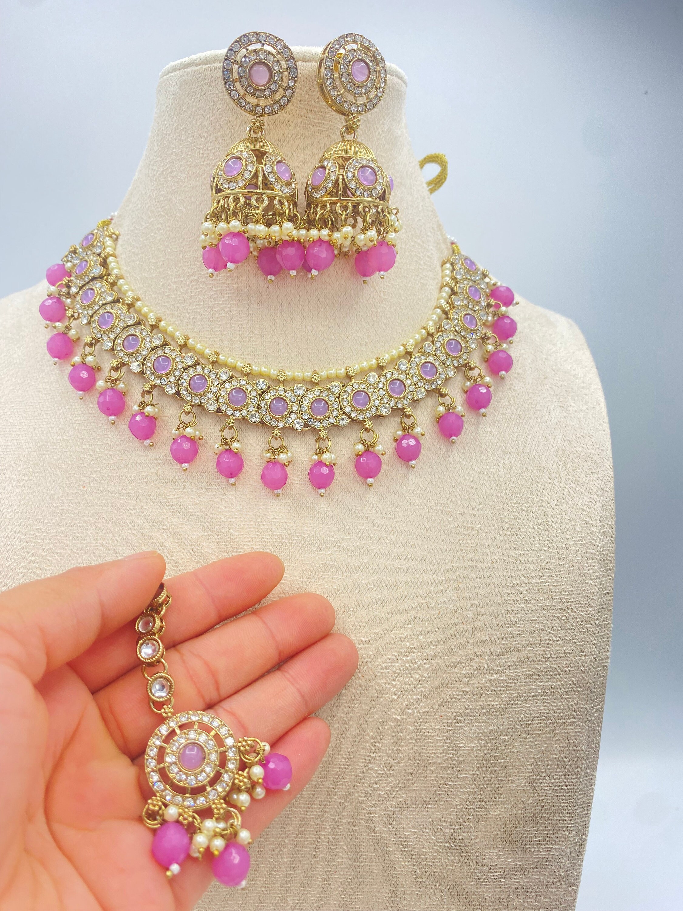 Indian necklace set with jhumki and maang tikka/ indian jewelry/ bollywood jewelry/ kundan necklace