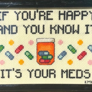 Se sei felice e lo sai... sono le tue medicine! Un divertente schema a punto croce per farmaci in formato PDF con le pillole della felicità.