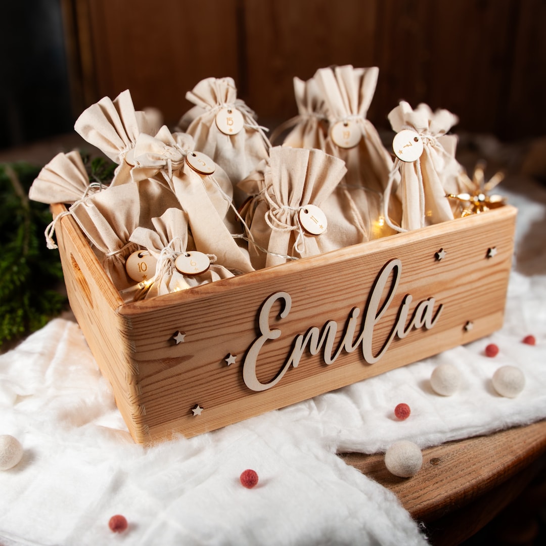 Weihnachten Holz Personalisiert: Das Herzstück festlicher Erinnerungen und nachhaltiger Freude