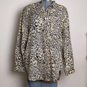 Vintage Boho Silk Animal Print Blouse Women&#39;s Medium Oversized