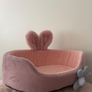 Bed shaped like a rabbit – very soft  for rabbit bunny / hamster / rat / chinchilla / ferret  small dogs and cats - L&#39;Heureux Lapinou