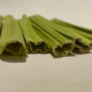 Natural papaya stems