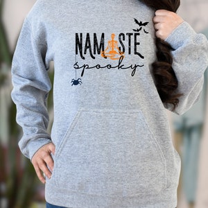 Namaste Spooky, Yoga Skeleton