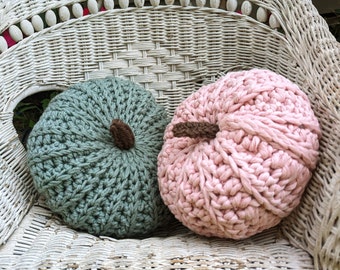 CROCHET PATTERN, Easy to Crochet Farmhouse Pumpkin. Crochet Fall autumn decor, Crochet Halloween, Thanksgiving decor, Pillow pumpkin