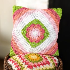 PATTERN | Boho Flower Pillow Crochet Pattern | Crochet Granny Square | Spring Granny Square Pillow | DIGITAL DOWNLOAD