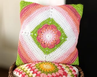 Schema all'uncinetto per cuscino con fiori boho: design quadrato della nonna (download digitale)