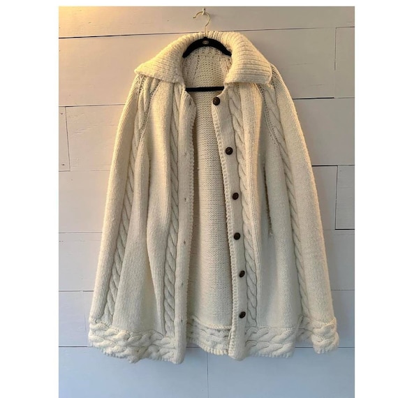 Vintage Ivory Knit Cape / Poncho with buttons and… - image 1