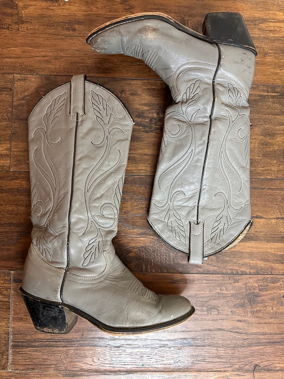 Vintage Dove Grey Cowboy Boots 1970s-80’s
