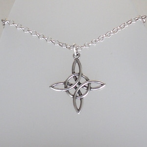 Colgante nudo de bruja de plata, Amuleto, Colgante nudo de bruja de metal Zamak, Colgante Lucky charm