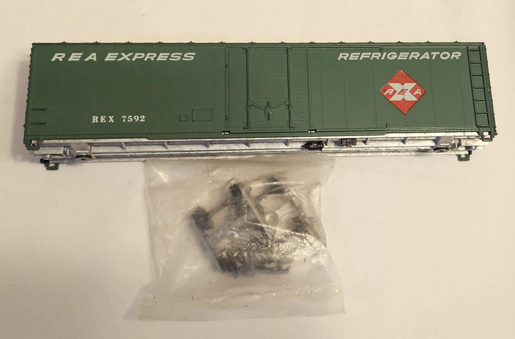 REA Express 50' Refrigerator Train Car Roundhouse Kit Etsy