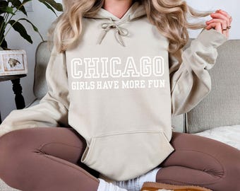 Chic Chicago Hoodie, Sand Women's Sweatshirt, Gift for Travelers, Cozy Urban Sweater, Casual Wear, Minimalist Fashion