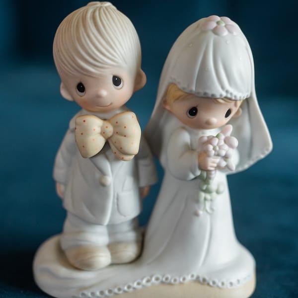 Precious Moments "The Lord Bless You and Keep You" Bride and Groom Figurine Vintage 1979 Unique Wedding Gift