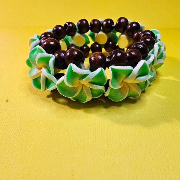 Hawaiian Plumeria bracelet