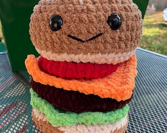Stackable Cheeseburger Plushie - Amigurumi Cheeseburger - Burger Toy - Crochet Burger with Cheese, Tomato, Lettuce, Burger and Bun Layers