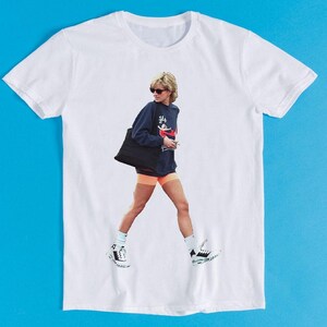 Magazine Princess Diana Streetwear Vintage TV Sportswear Funny Meme Unisex Mens Womens Cool Music Fashion Top Retro Gift Tee T Shirt K1418