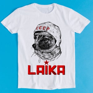 Laika Astronaut Dog Russia Disegno Arte Meme Regalo Divertente Tee Style Gamer Cult Movie Music T Shirt K1074
