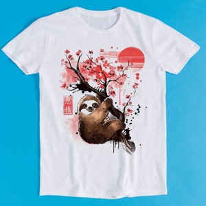 Sloth Red Sun Sakura Japanese Tree Cartoon Animal Joke Retro Funny Art Drawing Gamer Anime Cult Meme Music Movie Gift Tee T Shirt K1148