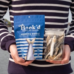 Przysmaki dla zwierząt Totally Hook'd Herring | 1 składnik i 100% naturalny, liofilizowany