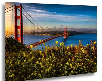 Lámina del Puente Golden Gate: Vista del atardecer (Opciones en metal o lienzo)
