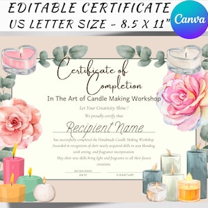 Puede incluir: Certificado editable con un diseño floral rosa y verde, con velas y rosas. El certificado es de tamaño US Letter, 21,6 x 27,9 cm, e incluye el texto "Certificado de finalización" y "En el arte de la fabricación de velas".