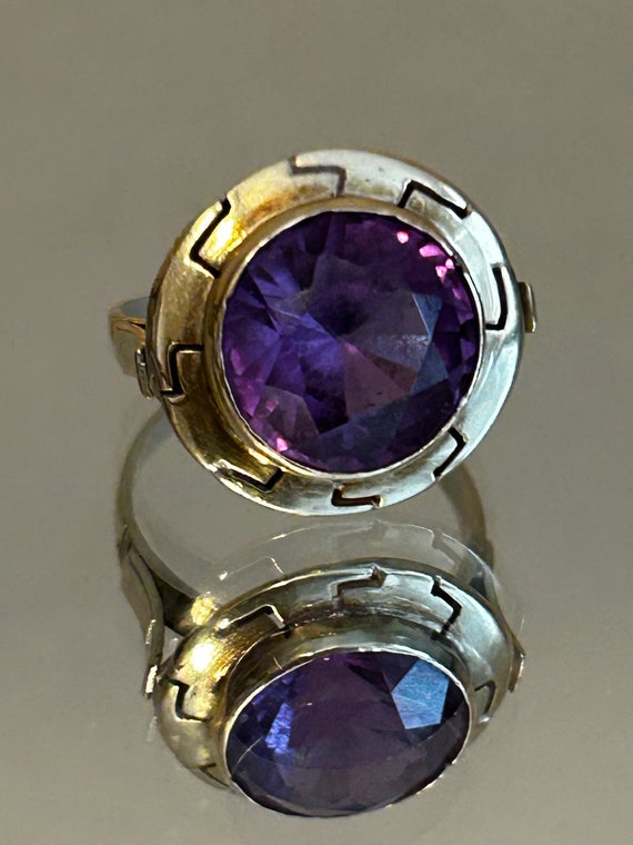 Vintage 10k Yellow Gold Purple Sapphire Ring