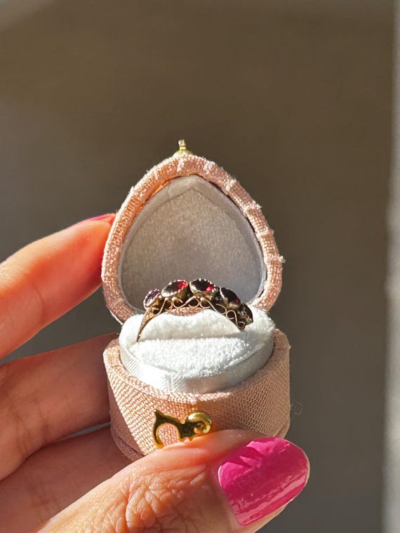 Antique Victorian Five Stone Garnet Ring Size 6.75 - image 3