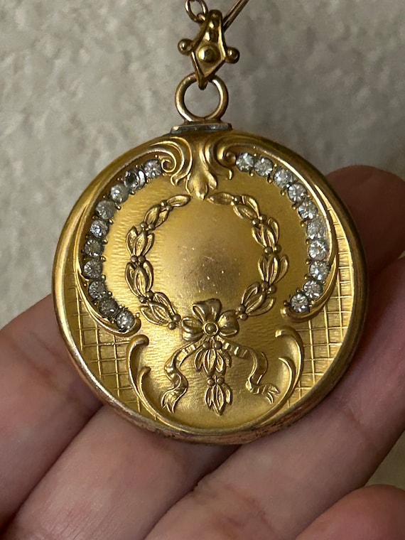 Victorian Repousse Wreath Locket with Chain