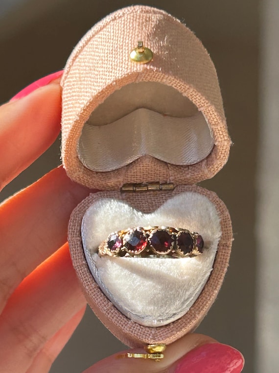 Antique Victorian Five Stone Garnet Ring Size 6.75 - image 1