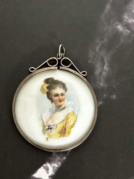 Antique Victorian Handpainted Pendant - image 5