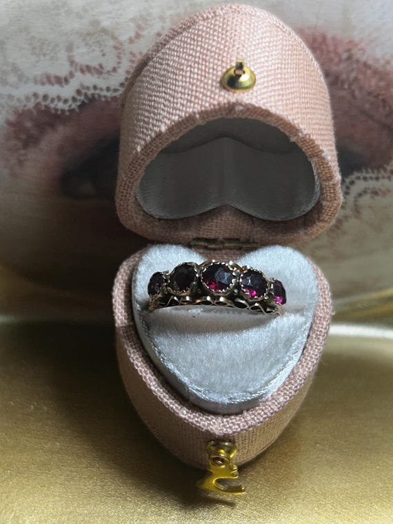 Antique Victorian Five Stone Garnet Ring Size 6.75 - image 6