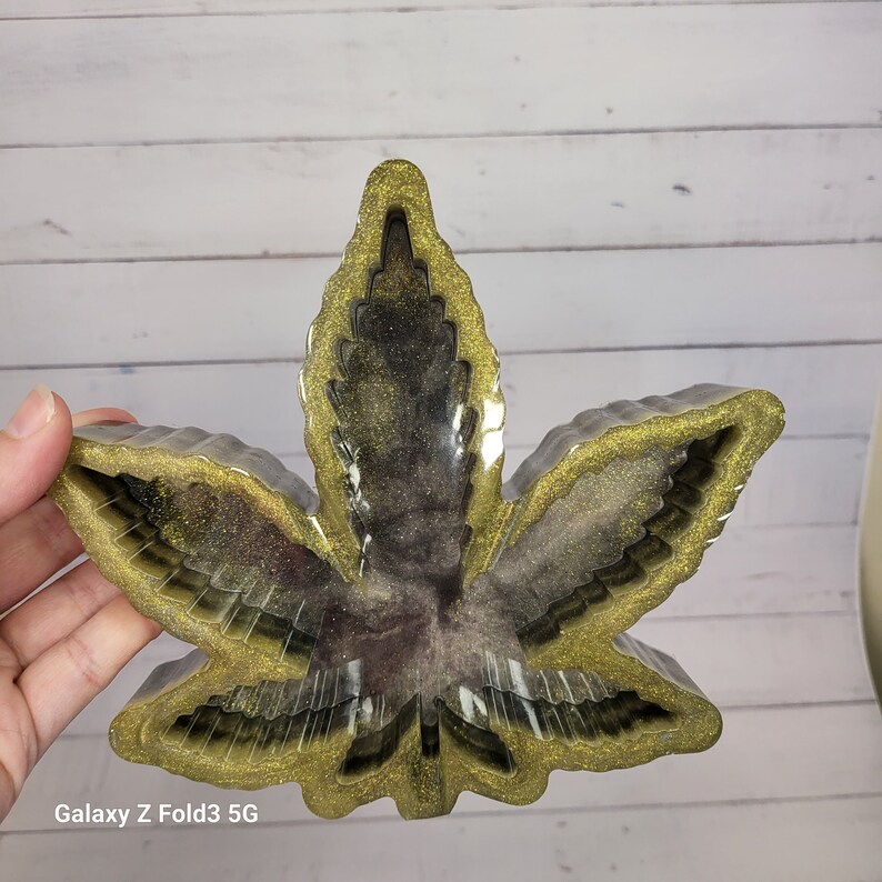 Epoxy Resin Pot Leaf Ashtray Etsy